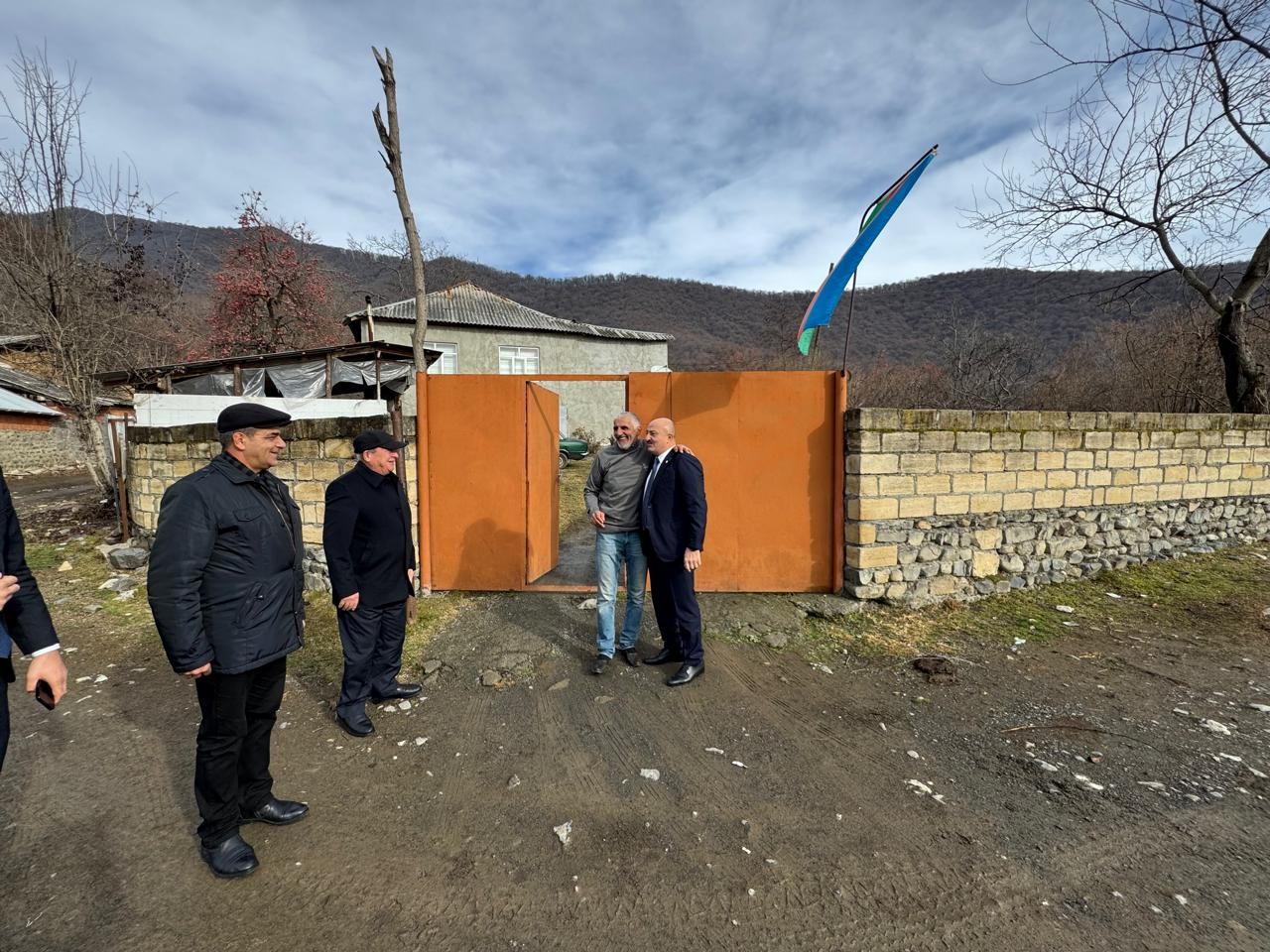 Asif Əsgərov şəhid ailəsini ziyarət edib və vətəndaş qəbulu keçirib - FOTOLAR